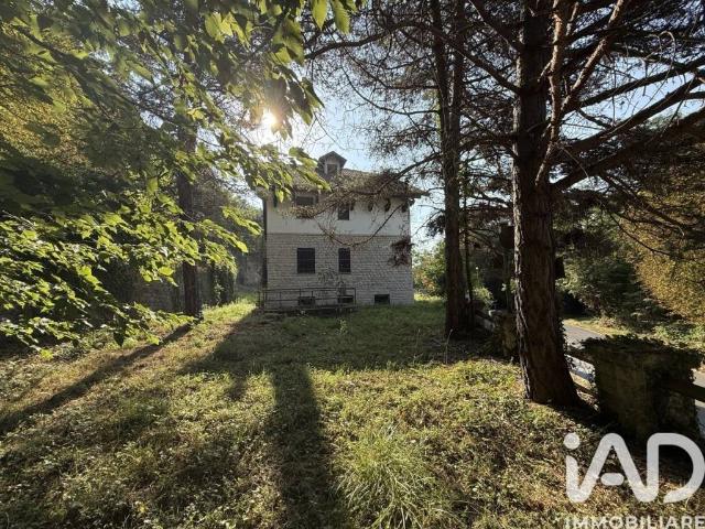 Palazzo / Stabile in vendita a Pornassio IM