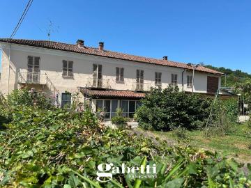 Palazzo / Stabile in vendita a Portacomaro AT