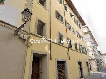 Palazzo / Stabile in vendita a Prato PO