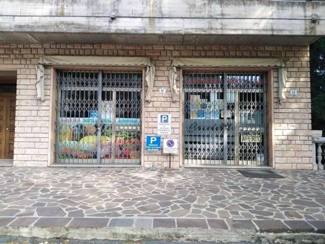 Palazzo / Stabile in vendita a Prignano sulla Secchia MO