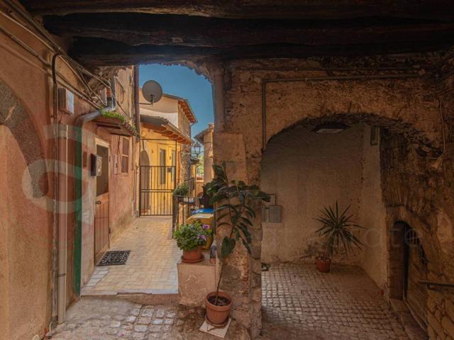 Palazzo / Stabile in vendita a Prossedi LT