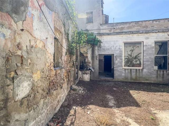 Palazzo / Stabile in vendita a Quartu Sant'Elena CA