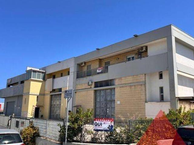 Palazzo / Stabile in vendita a Rutigliano BA