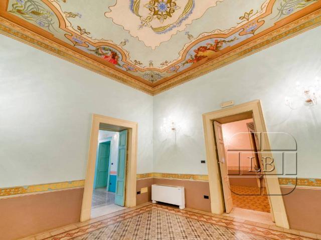 Palazzo / Stabile in vendita a Ruvo di Puglia BA