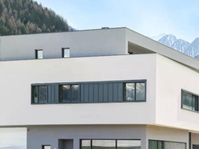 Palazzo / Stabile in vendita a Racines BZ