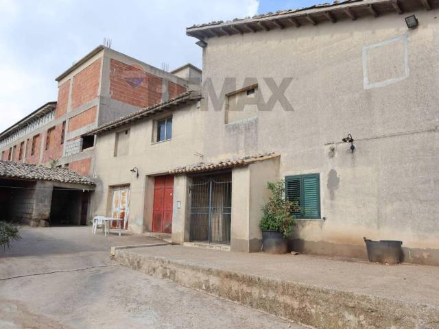 Palazzo / Stabile in vendita a Ragusa RG