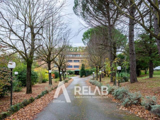 Palazzo / Stabile in vendita a Rapolano Terme SI