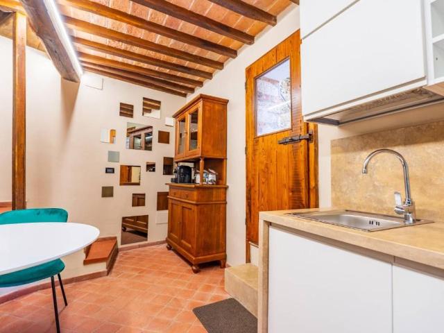 Palazzo / Stabile in vendita a Rapolano Terme SI