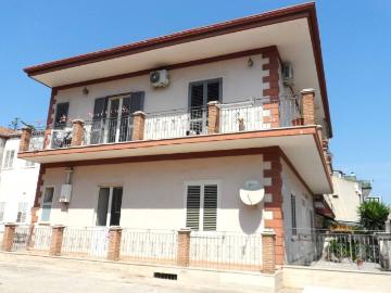 Palazzo / Stabile in vendita a Recale CE