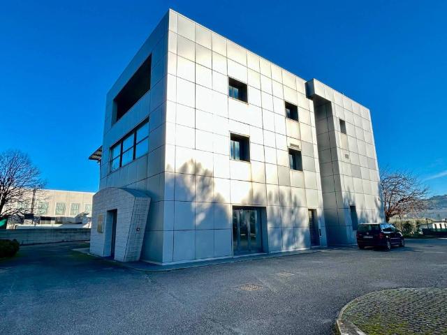 Palazzo / Stabile in vendita a Recanati MC