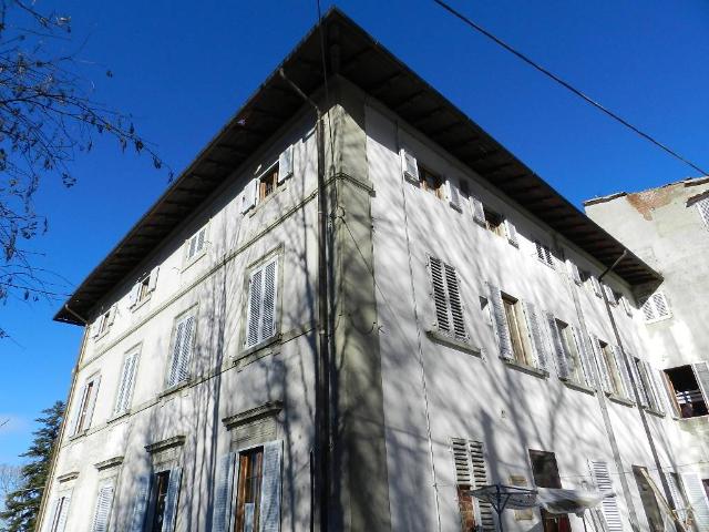 Palazzo / Stabile in vendita a Reggello FI