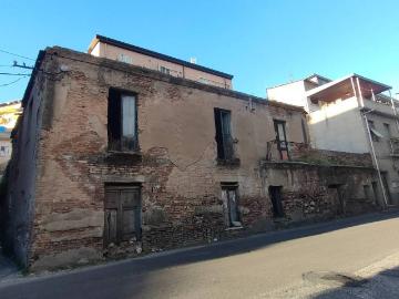 Palazzo / Stabile in vendita a Reggio Calabria RC