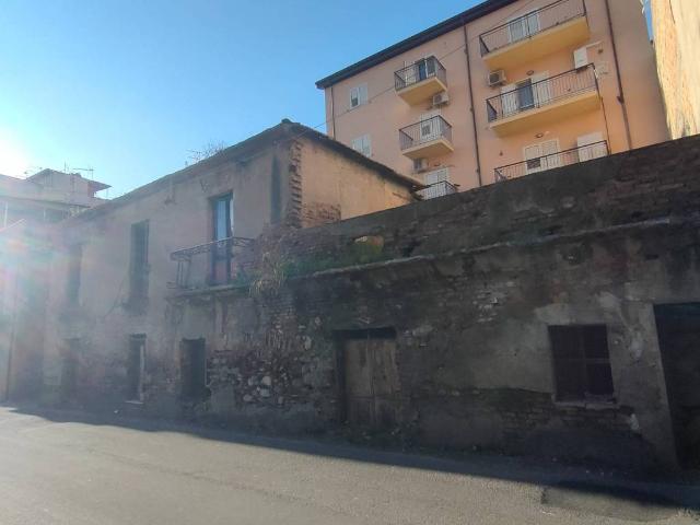Palazzo / Stabile in vendita a Reggio Calabria RC