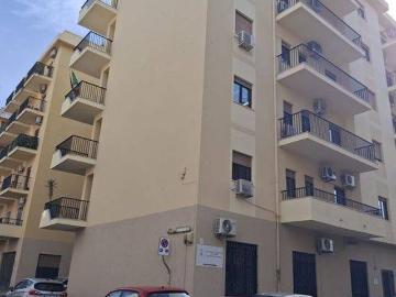 Palazzo / Stabile in vendita a Reggio Calabria RC