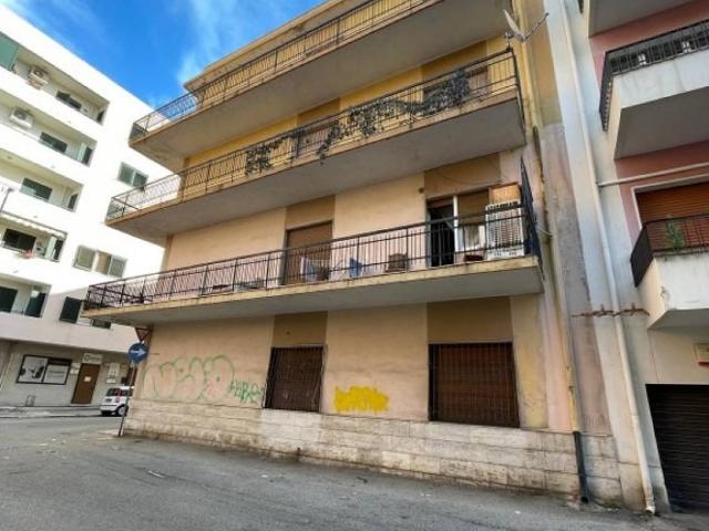 Palazzo / Stabile in vendita a Reggio Calabria RC