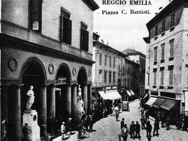 Palazzo / Stabile in vendita a Reggio Emilia RE