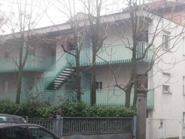 Palazzo / Stabile in vendita a Reggio Emilia RE