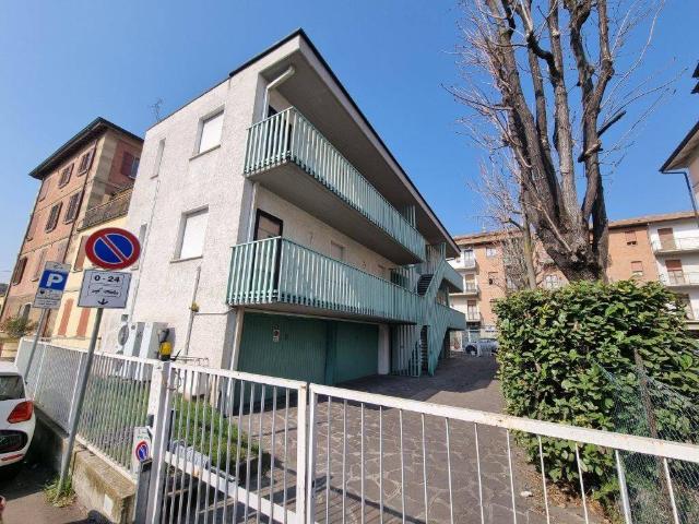 Palazzo / Stabile in vendita a Reggio Emilia RE