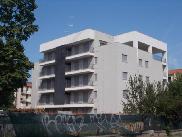 Palazzo / Stabile in vendita a Reggio Emilia RE
