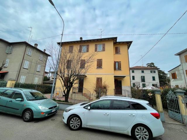 Palazzo / Stabile in vendita a Reggio Emilia RE
