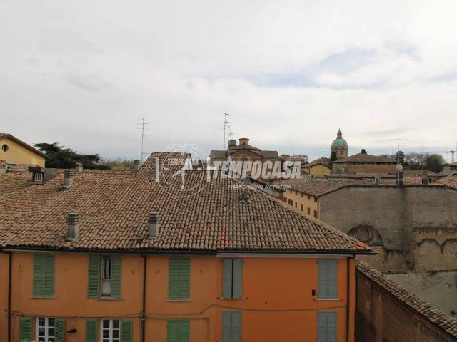 Palazzo / Stabile in vendita a Reggio Emilia RE