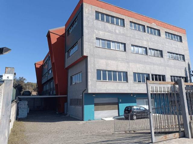 Palazzo / Stabile in vendita a Rende CS