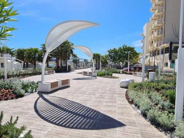 Palazzo / Stabile in vendita a Riccione RN