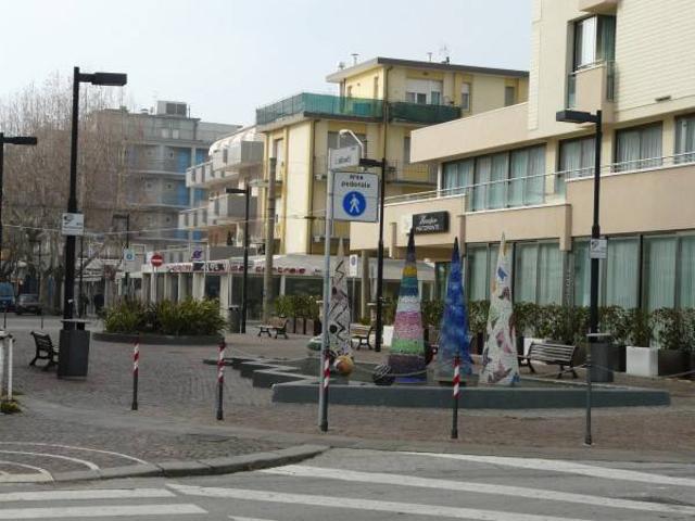 Palazzo / Stabile in vendita a Rimini RN