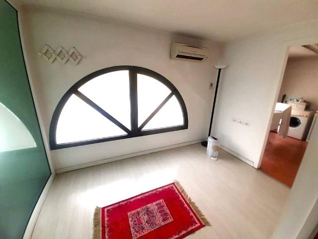 Palazzo / Stabile in vendita a Rimini RN