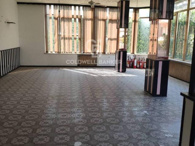 Palazzo / Stabile in vendita a Rimini RN