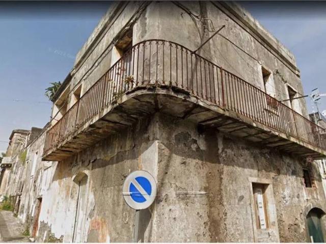 Palazzo / Stabile in vendita a Riposto CT