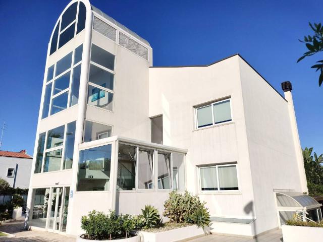 Palazzo / Stabile in vendita a Riposto CT