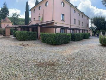 Palazzo / Stabile in vendita a Riparbella PI