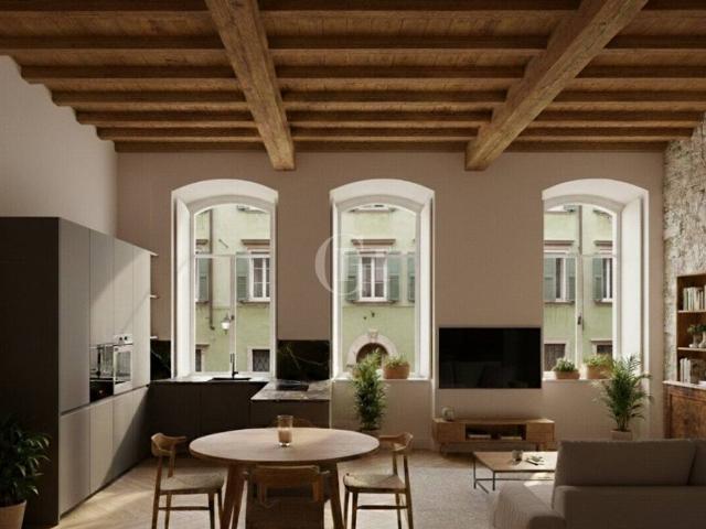 Palazzo / Stabile in vendita a Riva del Garda TN
