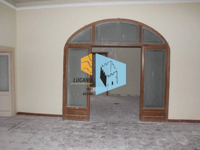 Palazzo / Stabile in vendita a Rocca Imperiale CS