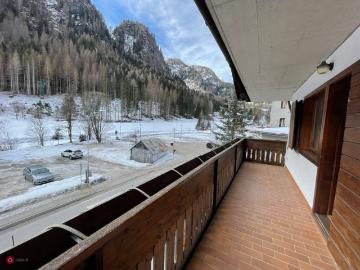 Palazzo / Stabile in vendita a Rocca Pietore BL