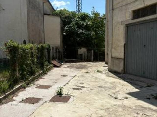 Palazzo / Stabile in vendita a Rocca Sinibalda RI