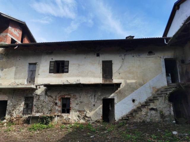 Palazzo / Stabile in vendita a Roccabruna CN