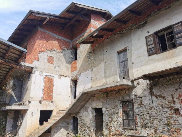 Palazzo / Stabile in vendita a Roccabruna CN