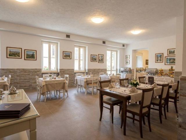Palazzo / Stabile in vendita a Roccaforte Mondovì CN