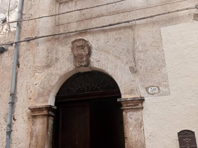 Palazzo / Stabile in vendita a Roccamandolfi IS