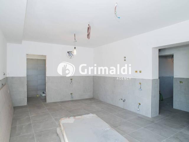 Palazzo / Stabile in vendita a Roma RM