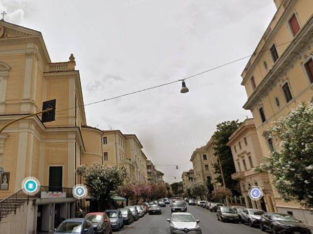 Palazzo / Stabile in vendita a Roma RM
