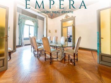 Palazzo / Stabile in vendita a Roma RM