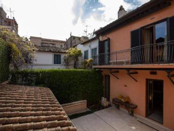 Palazzo / Stabile in vendita a Roma RM