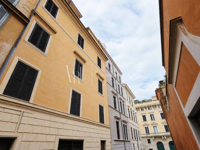 Palazzo / Stabile in vendita a Roma RM