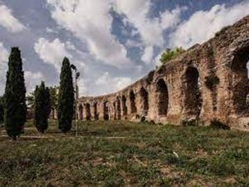Palazzo / Stabile in vendita a Roma RM