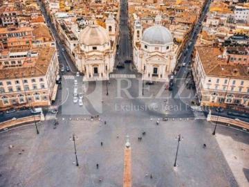 Palazzo / Stabile in vendita a Roma RM