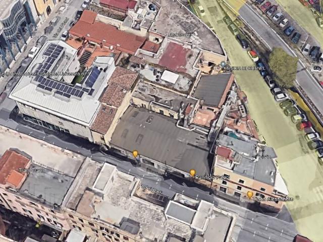 Palazzo / Stabile in vendita a Roma RM
