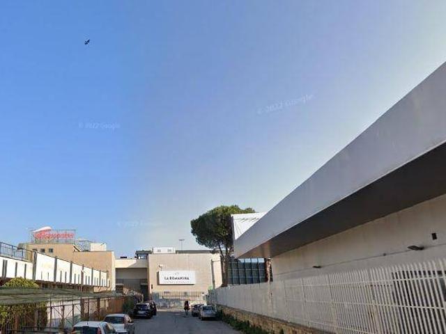Palazzo / Stabile in vendita a Roma RM
